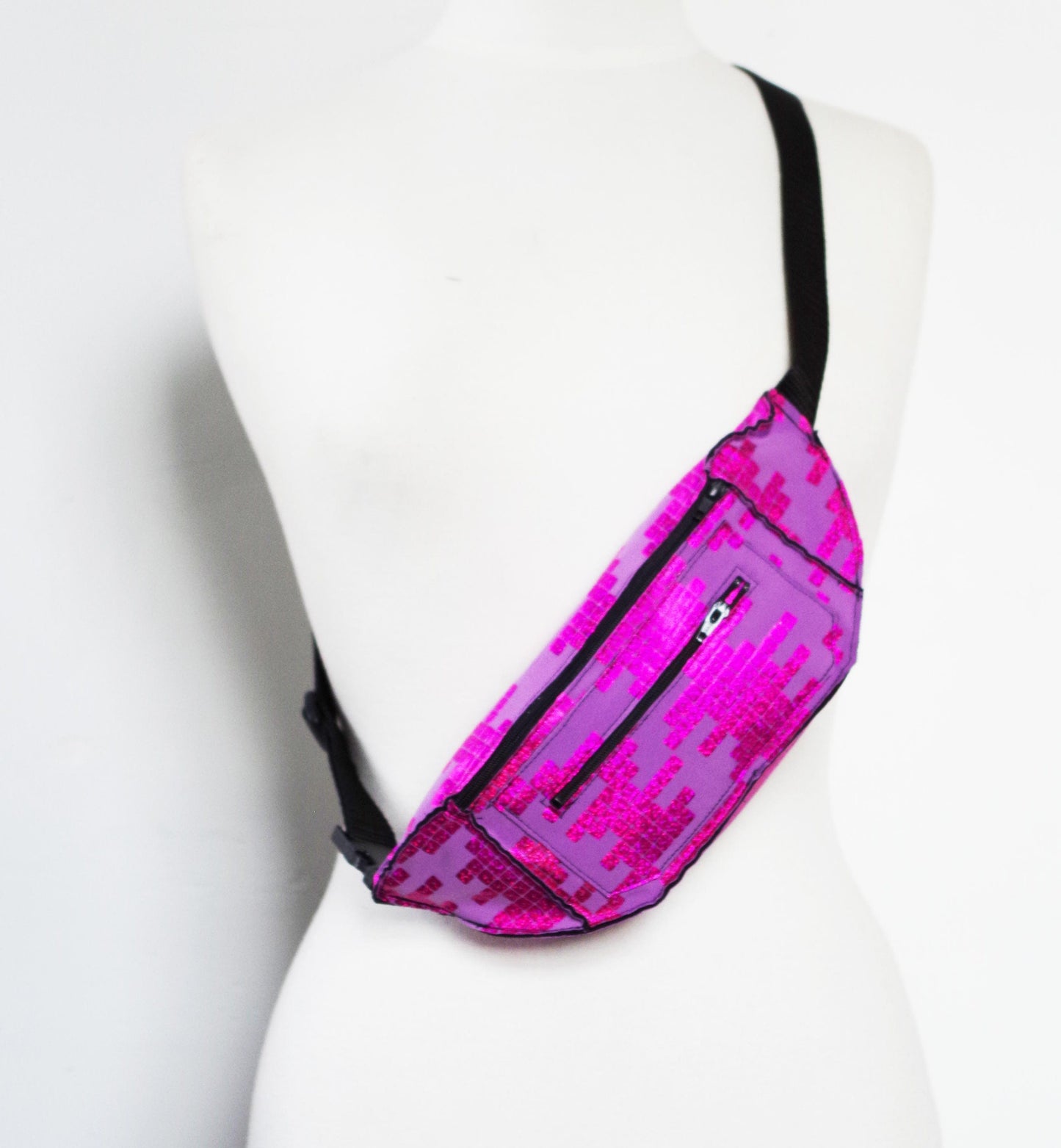 Festival Fanny Pack in Fuchsia Sequin Print on Purple